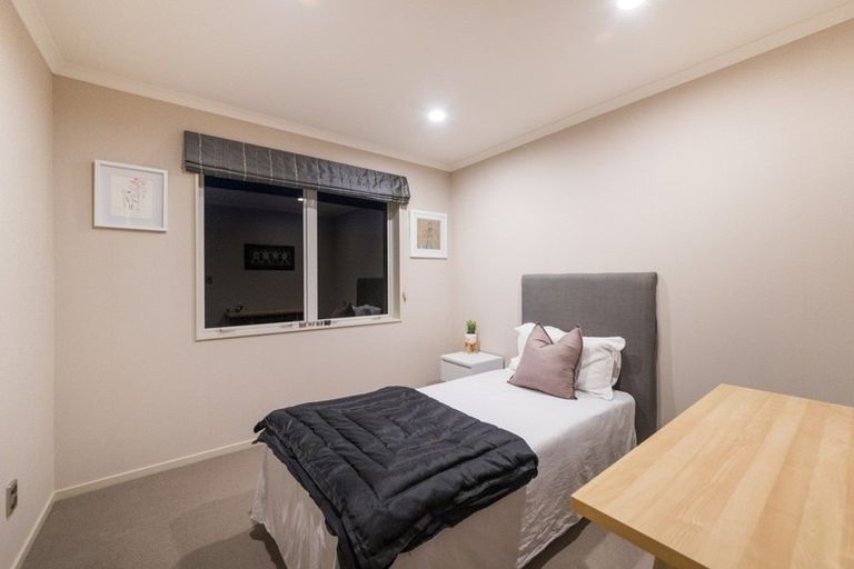 Photo of property in 1 Rodeo Drive, Kelvin Grove, Palmerston North, 4414