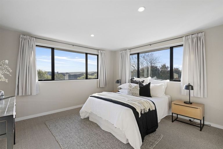 Photo of property in 7 Stoneleigh Green, Parklands, Christchurch, 8083