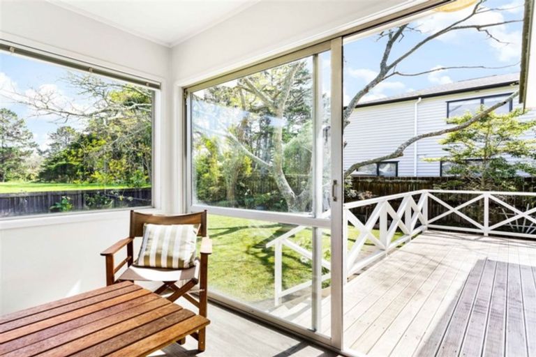 Photo of property in 2/322 Royal Road, Massey, Auckland, 0614