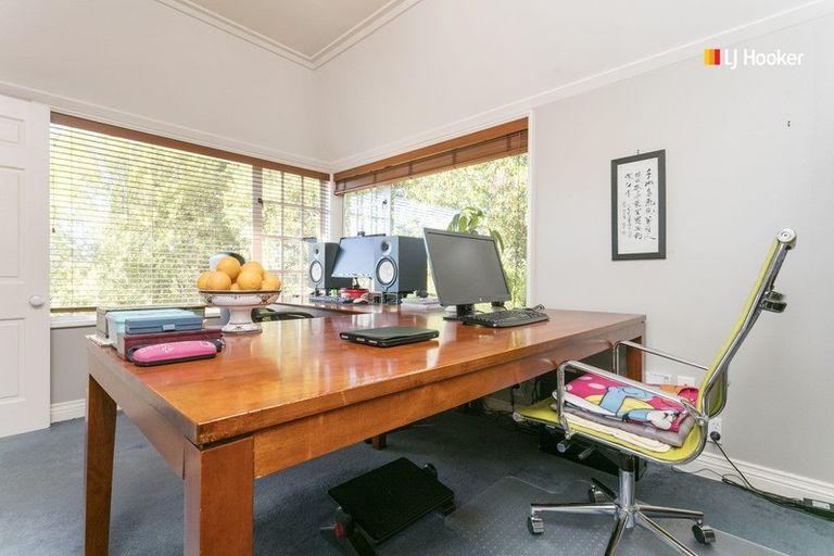 Photo of property in 69 Glenross Street, Glenross, Dunedin, 9011