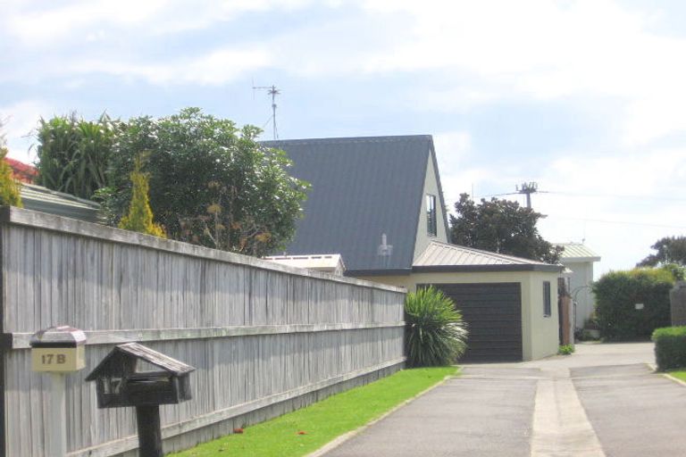 Photo of property in 17 Claridge Place, Mount Maunganui, 3116