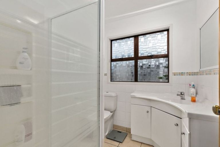 Photo of property in 22 White Heron Drive, Massey, Auckland, 0614