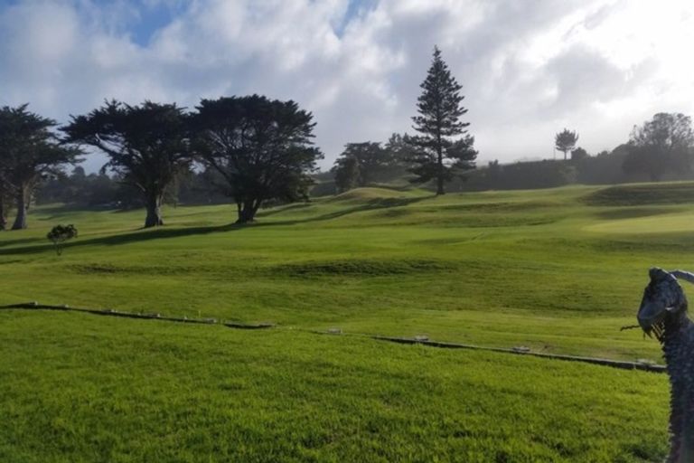 Photo of property in 21 Golf Vue Place, Castlecliff, Whanganui, 4501