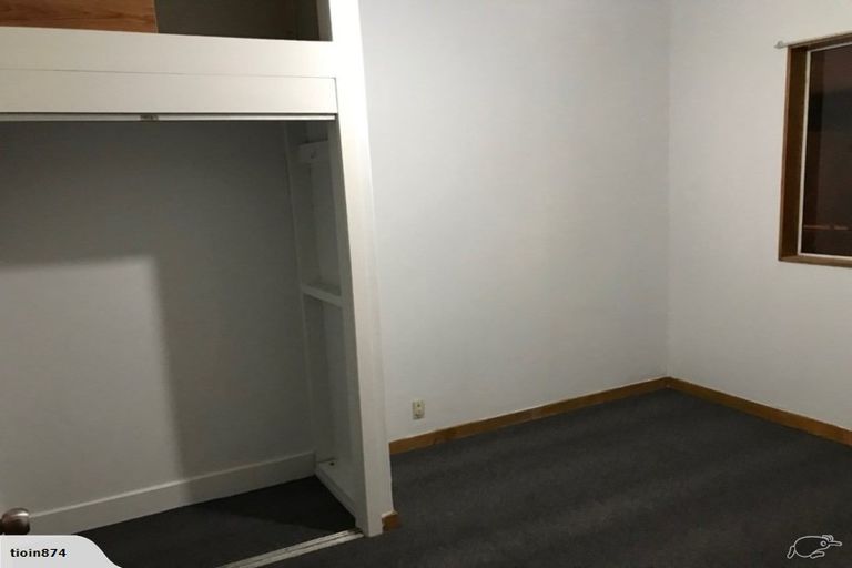 Photo of property in 5 Moore Street, West End, Palmerston North, 4412