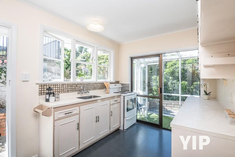 Photo of property in 26 Arapiko Street, Johnsonville, Wellington, 6037