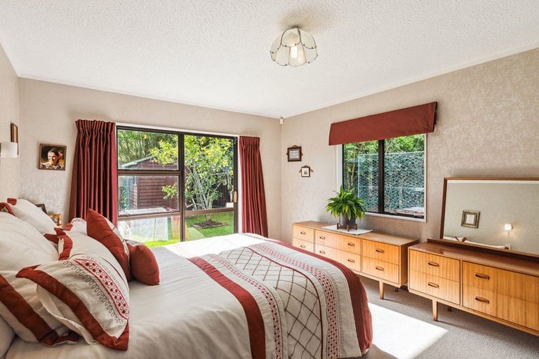 Photo of property in 15 Windsor Avenue, Waikanae, 5036