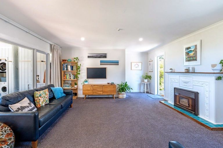 Photo of property in 27 Douglas Street, Okitu, Gisborne, 4010