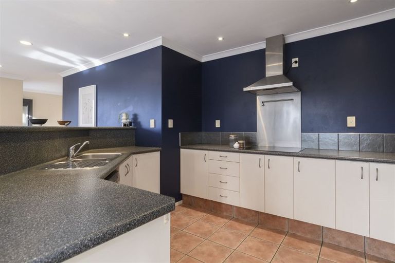 Photo of property in 9 Sabana Place, Bethlehem, Tauranga, 3110