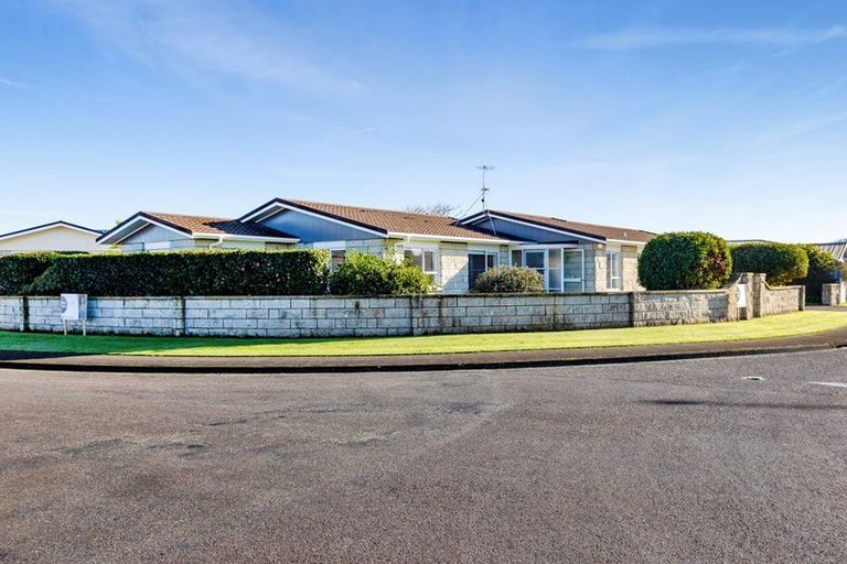 Photo of property in 33 Murdoch Street, Hawera, 4610