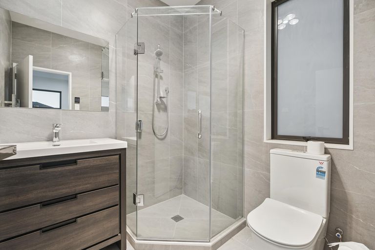 Photo of property in 5 Booker Drive, Tuakau, 2121