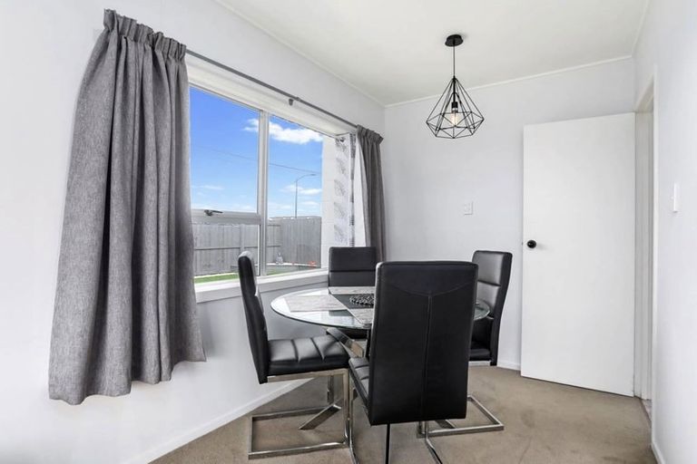 Photo of property in 1/26 Airfield Road, Takanini, 2112