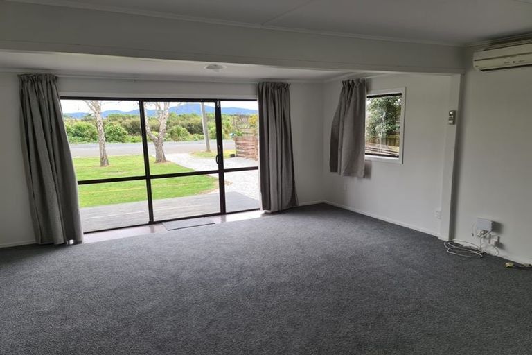 Photo of property in 86 Rata Road, Raumati Beach, Paraparaumu, 5032