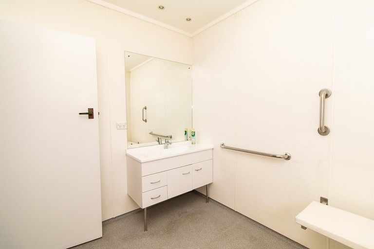 Photo of property in 297 Point View Drive, Shamrock Park, Auckland, 2016