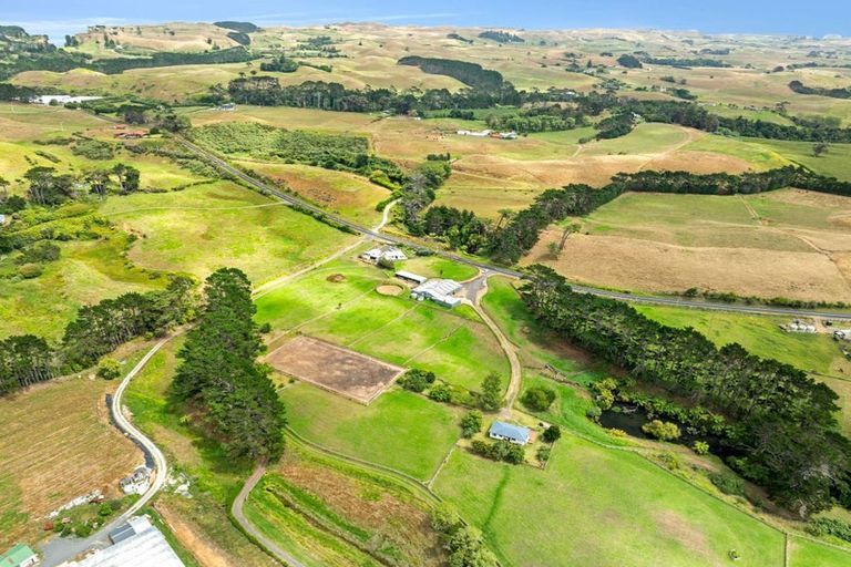 Photo of property in 287 Taurangaruru Road, Karioitahi, Waiuku, 2683