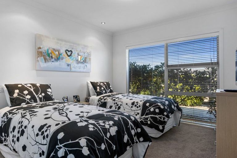 Photo of property in 20 Mapleham Drive, Pegasus, 7612