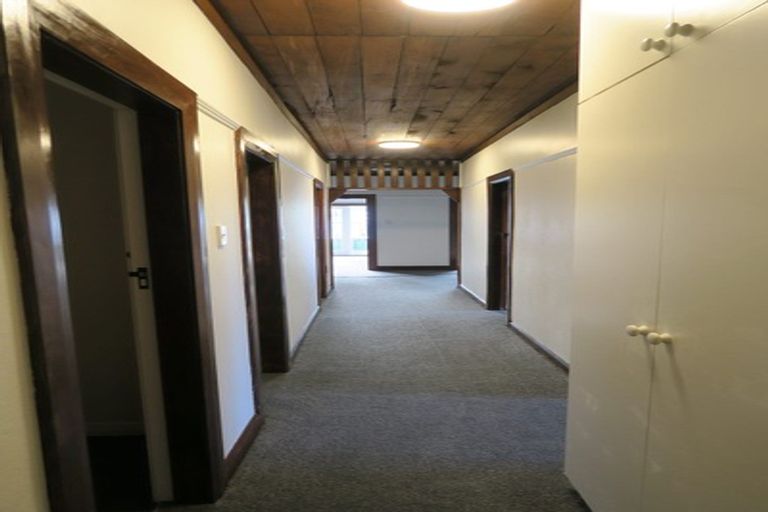 Photo of property in 17 Bidwill Street, Mount Cook, Wellington, 6021