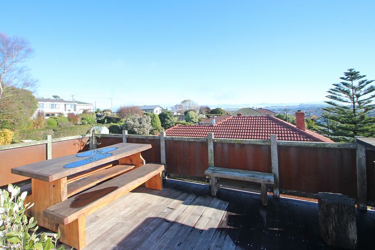 Photo of property in 3 Tamar Street, South Hill, Oamaru, 9400