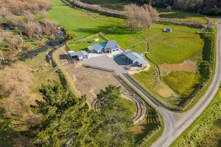 Photo of property in 10 Station Road, Mauriceville, Masterton, 5882