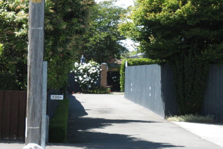 Photo of property in 130a Avonhead Road, Avonhead, Christchurch, 8042