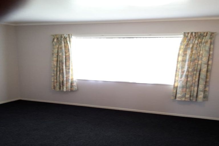 Photo of property in 2/974 Bank Street, Te Awamutu, 3800