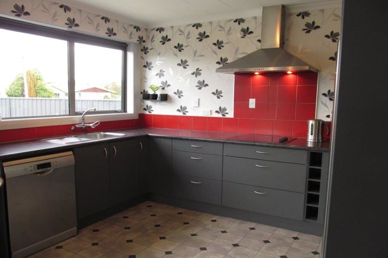 Photo of property in 17 Campbell Street, Alexandra, 9320