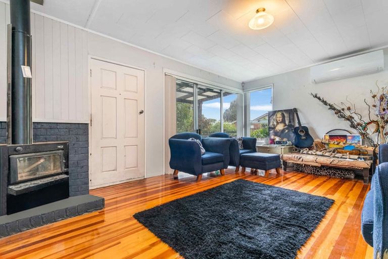 Photo of property in 15 Astor Place, Manurewa, Auckland, 2102