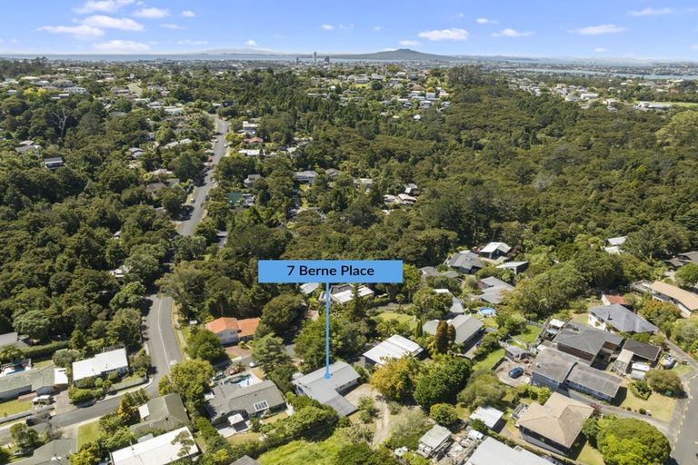 Photo of property in 7 Berne Place, Birkenhead, Auckland, 0626