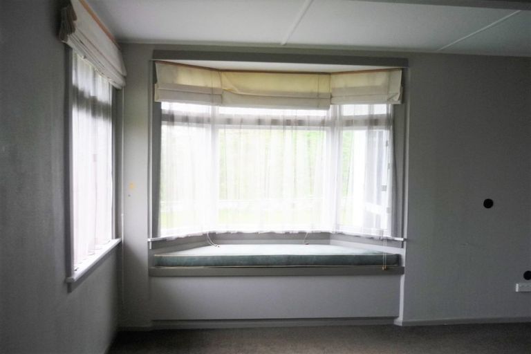 Photo of property in 6 Peace Avenue, Moturoa, New Plymouth, 4310