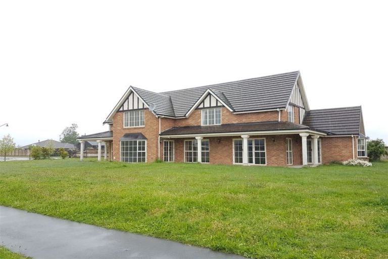 Photo of property in 60 Lewis Crescent, Rolleston, 7614