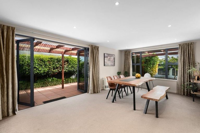 Photo of property in 16 Fenty Place, Mosgiel, 9024