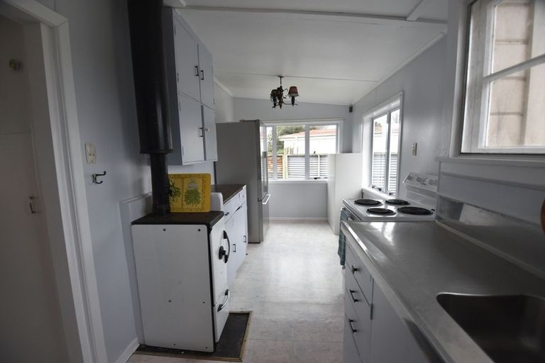 Photo of property in 52 Rangatira Drive, Mangakino, 3421