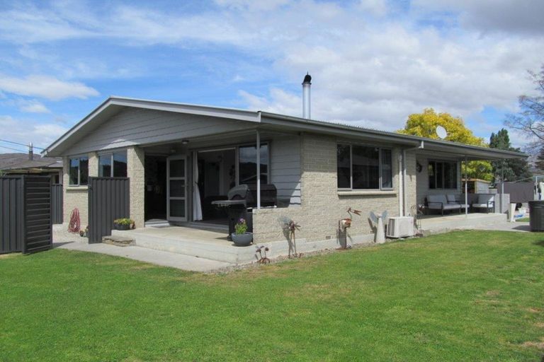 Photo of property in 17 Campbell Street, Alexandra, 9320