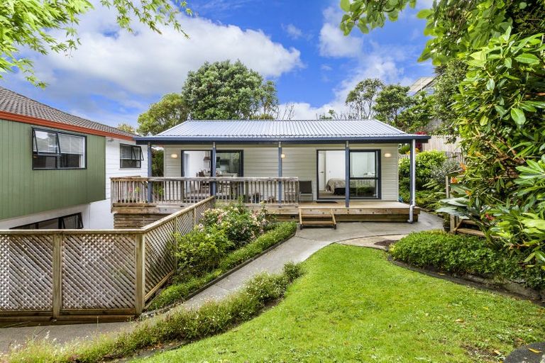 Photo of property in 12 Serrata Place, Browns Bay, Auckland, 0630