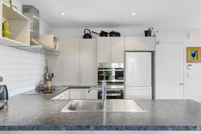 Photo of property in 80 Trafalgar Street, St Albans, Christchurch, 8014