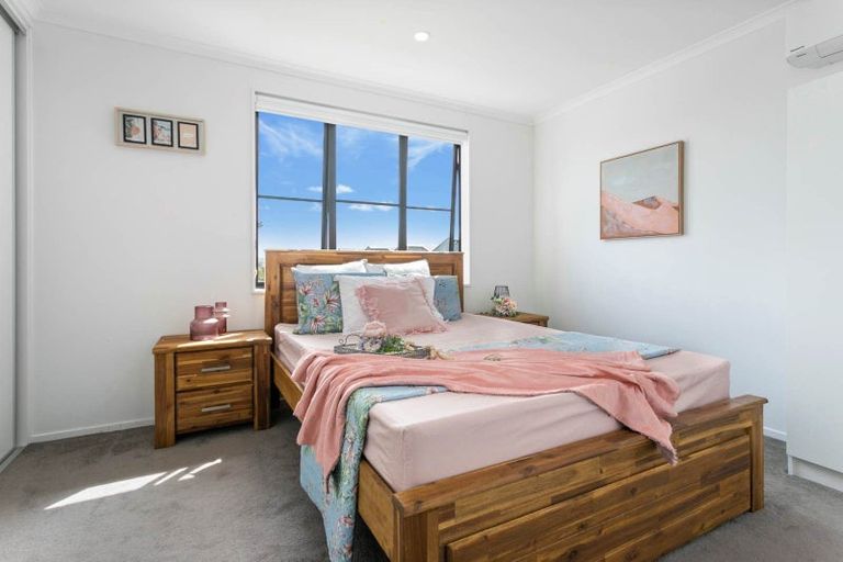 Photo of property in 69 Saddleback Crescent, Papakura, 2110