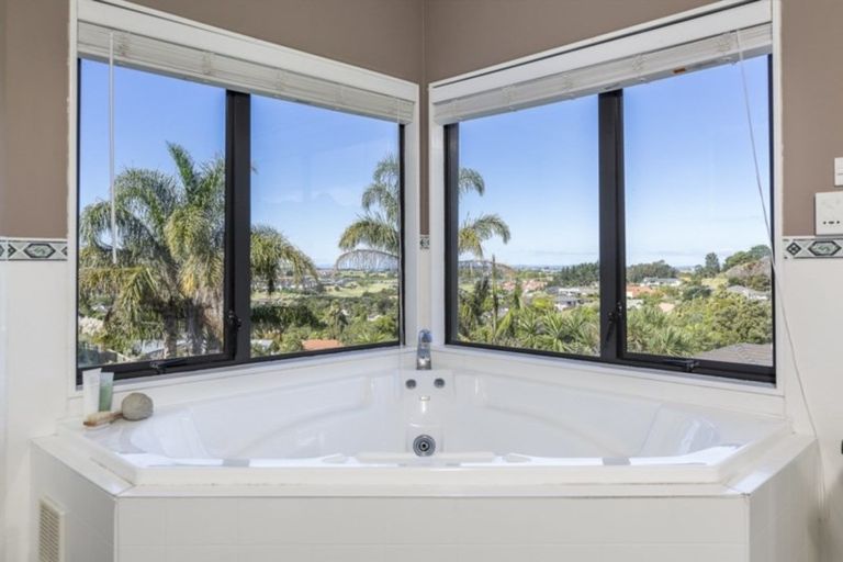 Photo of property in 1169 Whangaparaoa Road, Gulf Harbour, Whangaparaoa, 0930