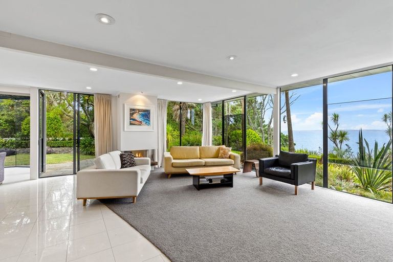 Photo of property in 75 Cliff Road, Torbay, Auckland, 0630