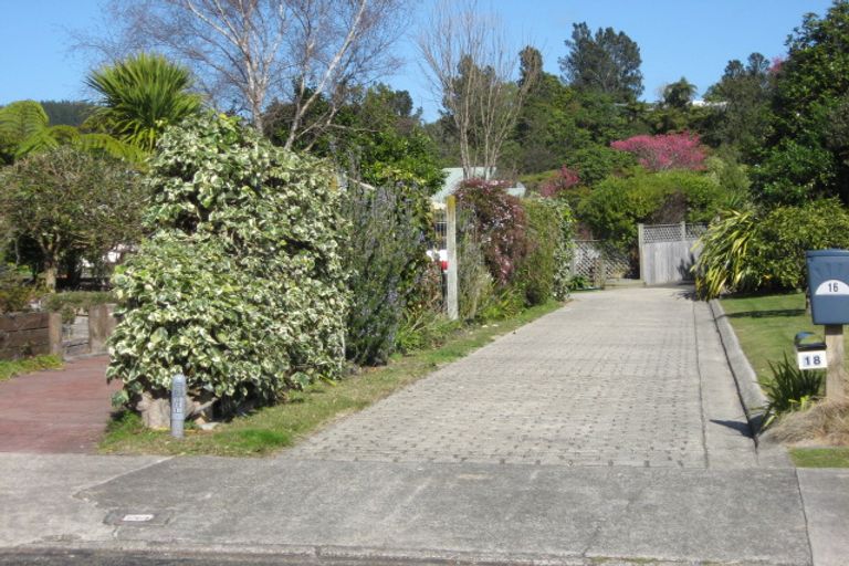 Photo of property in 16 Appleby Rise, Whakatane, 3120