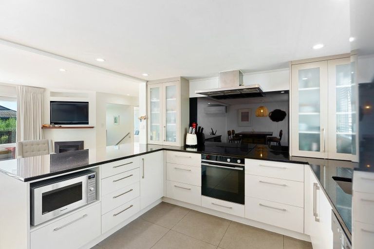 Photo of property in 75a Marine Parade, Paraparaumu Beach, Paraparaumu, 5032