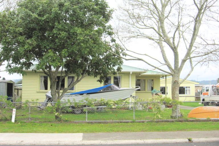 Photo of property in 14 Kenneth Avenue, Whitianga, 3510