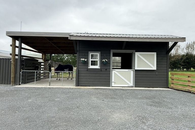 Photo of property in 28 Arcus Road, Te Horo, Otaki, 5582