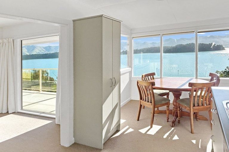 Photo of property in 9 Bayview Road, Charteris Bay, Lyttelton, 8971
