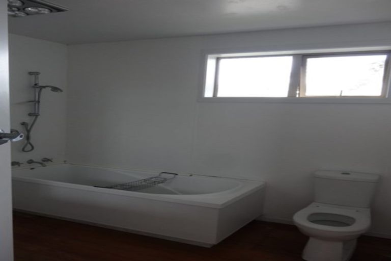 Photo of property in 43 Castletown Place, New Brighton, Christchurch, 8083