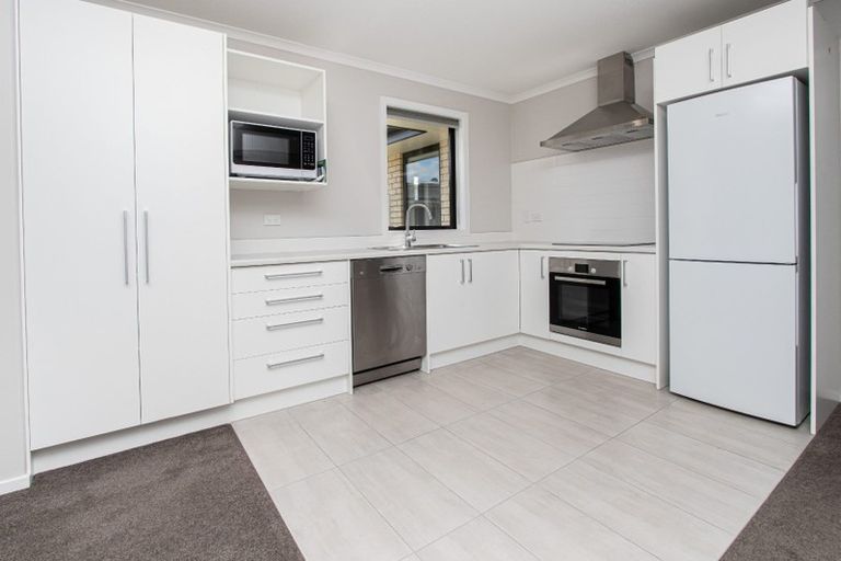 Photo of property in 1/11 Dover Road, Saint Andrews, Hamilton, 3200