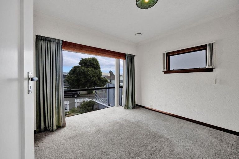 Photo of property in 13-15 Bayly Road, Moturoa, New Plymouth, 4310