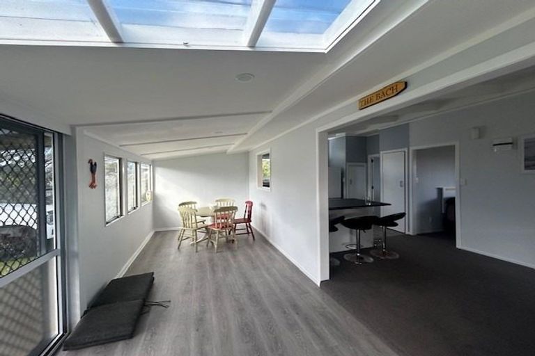 Photo of property in 450 Pukehina Parade, Pukehina, Te Puke, 3189