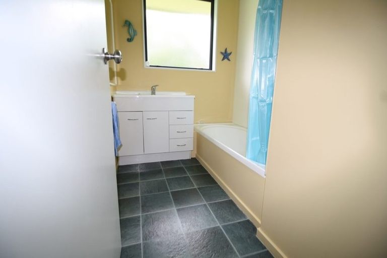 Photo of property in 51 Marlin Place, Whiritoa, Whangamata, 3691