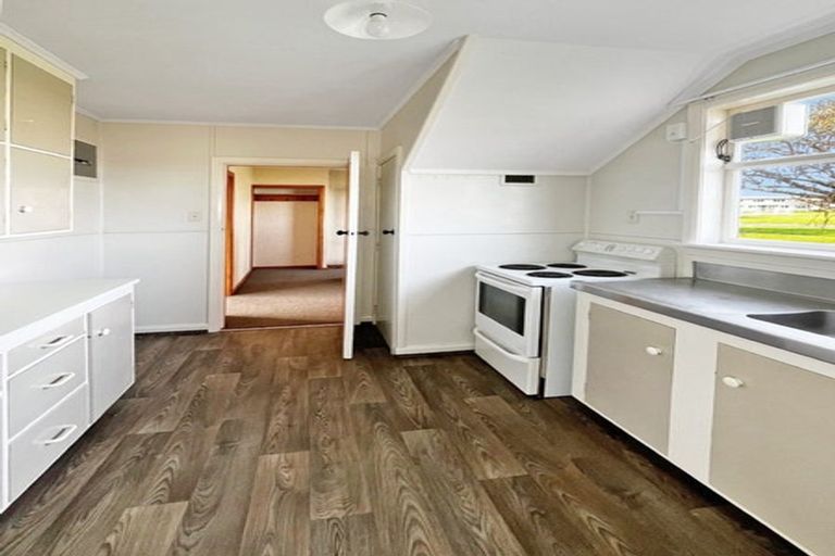 Photo of property in 46-52 Devon Crescent, Bulls, 4818