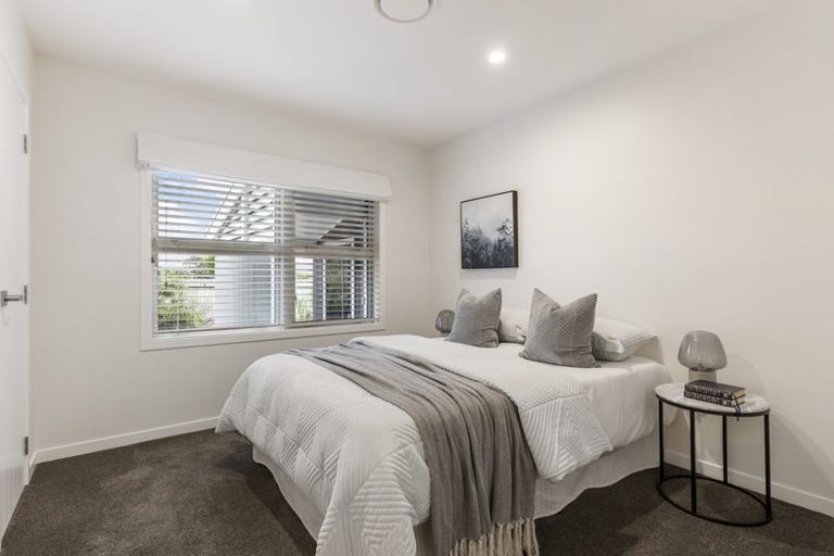 Photo of property in 39 Doment Crescent, Orewa, 0931