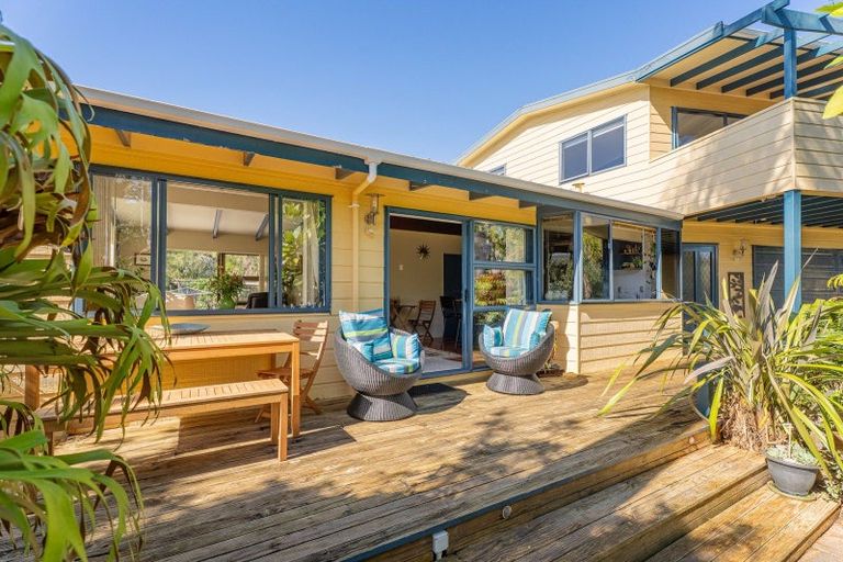 Photo of property in 15 Hilldale Crescent, Kuaotunu West, Whitianga, 3592